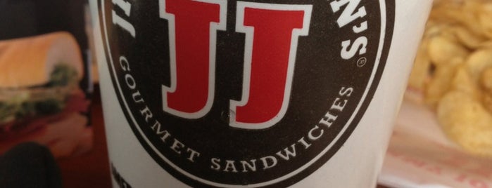 Jimmy John's is one of Lugares favoritos de Jake.