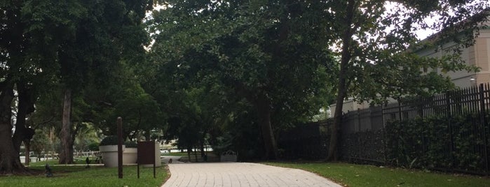 Brickell Park is one of Lieux qui ont plu à Danyel.