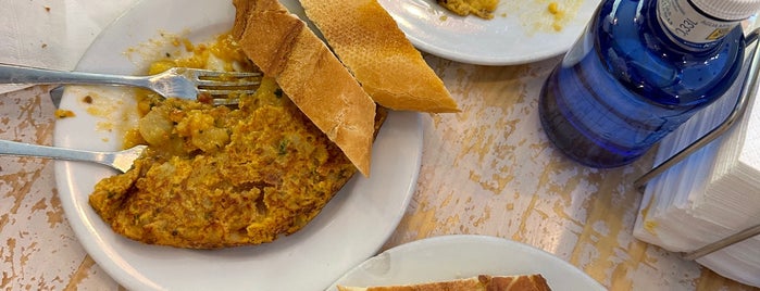 Pez Tortilla is one of Madrid Best: Food & Drinks.