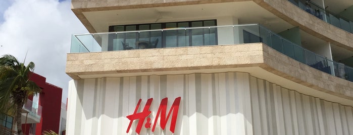 H&M is one of Playa del Carmen.