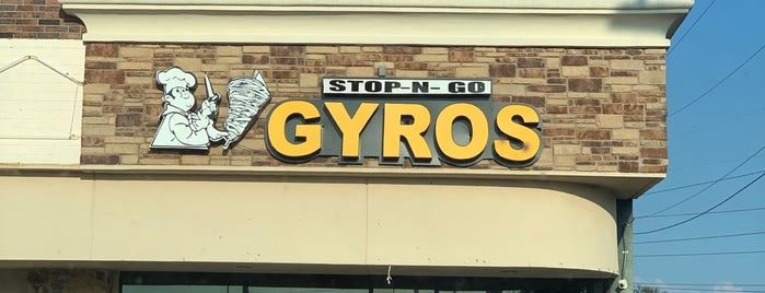 In-n-Out Gyros is one of Orte, die Colin gefallen.