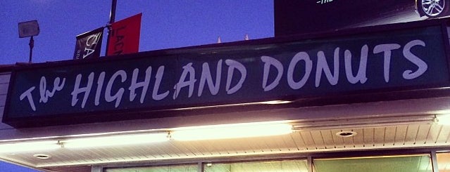 The Highland Donuts is one of Orte, die Joshua gefallen.