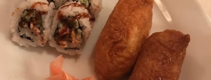 Taketei Sushi is one of Locais curtidos por Katy.