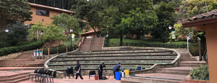 Politécnico Grancolombiano is one of Sitios dentro del campus.