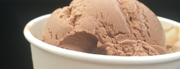 Village Ice Cream is one of Posti che sono piaciuti a Dorsa.