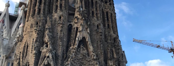 Nativity Towers is one of Barcelona Enchantment.