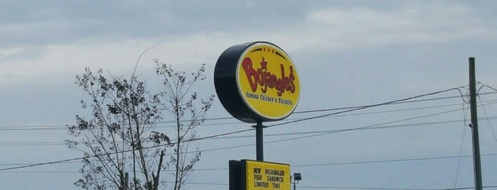 Bojangles' Famous Chicken 'n Biscuits is one of สถานที่ที่ Mike ถูกใจ.