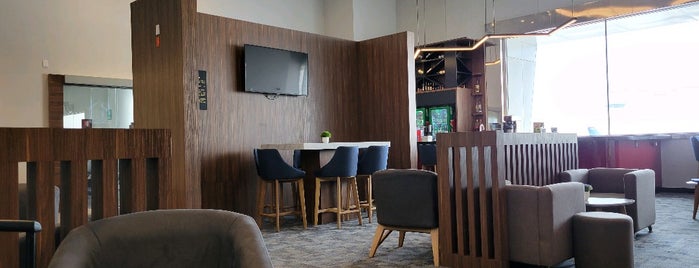 Viport Lounge is one of สถานที่ที่ Enrique ถูกใจ.