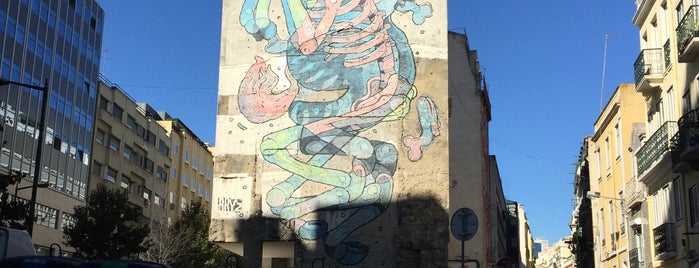Aryz mural is one of Lieux qui ont plu à Ryan.
