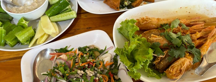 Monkai Kitchen is one of Suan Pung.