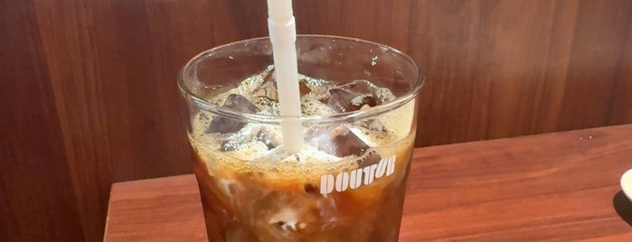 Doutor Coffee Shop is one of 飲食店3.
