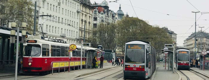 H Schwedenplatz is one of Wien Tramline 1.