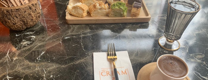 Cim's Cream & Puff is one of İstanbul.