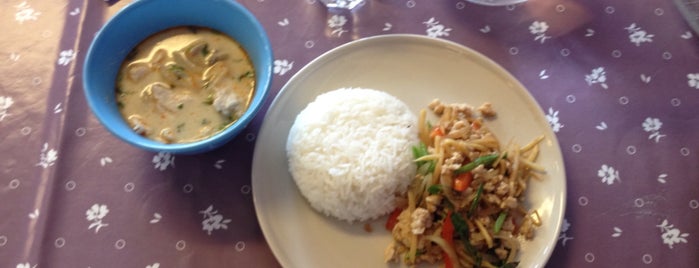 Petpalin Lillys  Thai restaurang is one of Favorites.