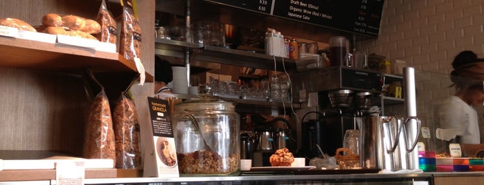 PURE CAFE is one of สถานที่ที่บันทึกไว้ของ Mischa.