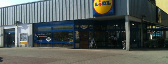 Lidl is one of Sevilさんのお気に入りスポット.