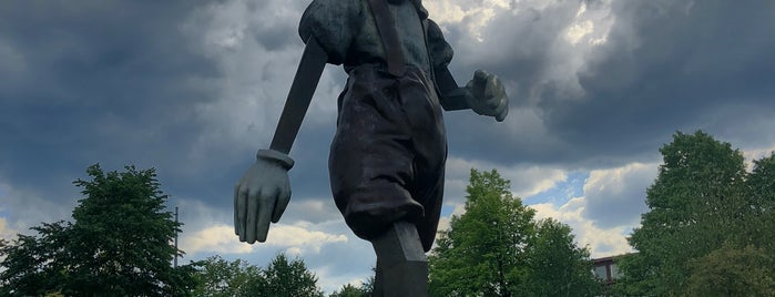 Pinocchio Monument is one of Attractions in Borås.
