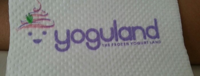 Yoguland Paranaguá is one of Confeitarias.