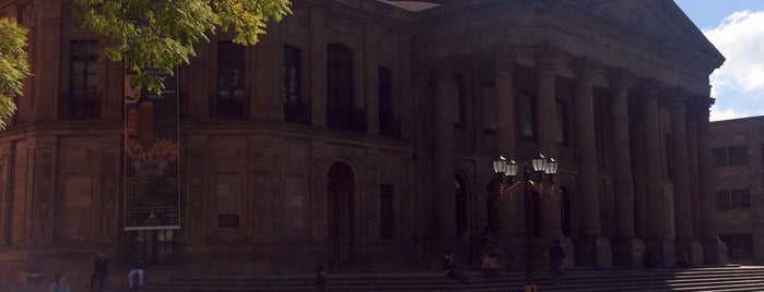 Teatro de la Paz is one of Lugares favoritos de Daniel.