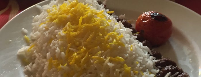 Hussein's Persian Kebab is one of Tempat yang Disukai Agu.