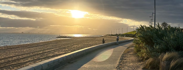 Elwood Beach is one of Melbourne.