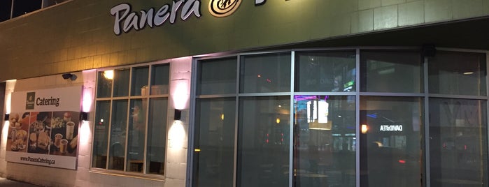Panera Bread is one of Canadá.