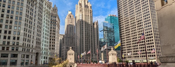 Michigan-Wacker Historic District is one of Illinois’s Greatest Places AIA.