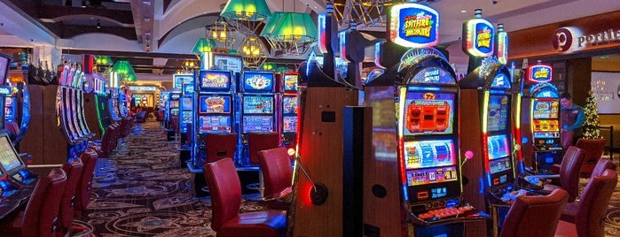 del Lago Resort & Casino is one of Aashna'nın Beğendiği Mekanlar.