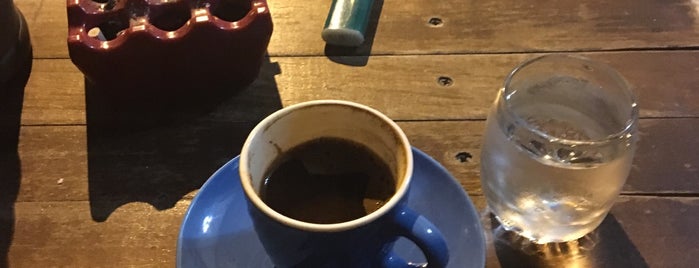 Arkadaş Çay Cafe is one of Elif 님이 좋아한 장소.