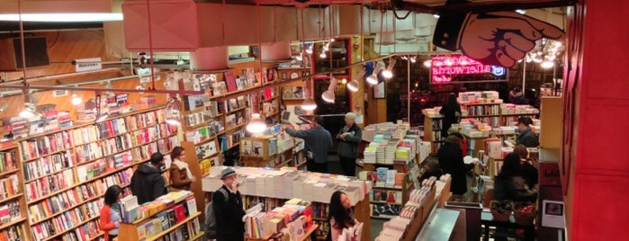Kramerbooks & Afterwords Cafe is one of Favorites in DC.