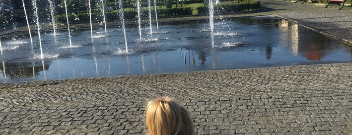 Фонтан (пл. Народна) / Fountain (Narodna sq.) is one of สถานที่ที่ Y ถูกใจ.
