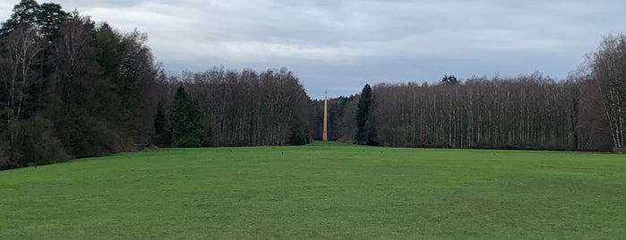 Chateau de la Hulpe is one of Lieux qui ont plu à Valérie.