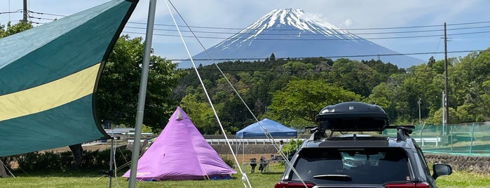 炭屋ベース キャンプ場 is one of Camp.