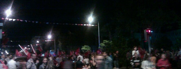 Karşıyaka Cumhuriyetin 89.yaşı Kutlamaları is one of Orte, die Banu 😻 gefallen.