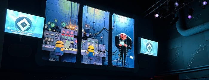 Minions from Despicable Me is one of Nika : понравившиеся места.