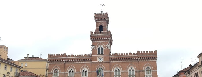 Piazza Garibaldi is one of Top 10 favorites places in Casalmaggiore, Italia.