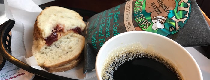Branch Hill Coffee Company is one of Lugares favoritos de Matt.