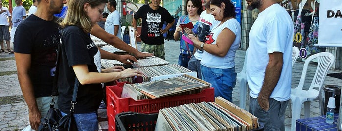 Feira De Vinil - Sítio Da Trindade is one of Juniani'nin Beğendiği Mekanlar.