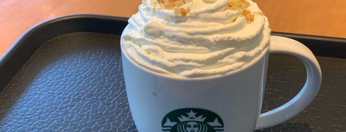 Starbucks is one of Nancerellaさんのお気に入りスポット.