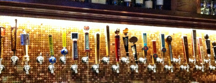 Flying Saucer Draught Emporium is one of Stl.