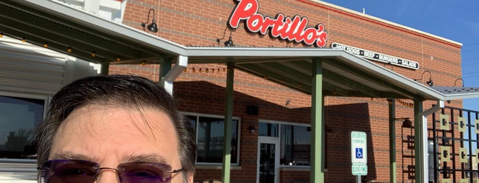 Portillo's is one of Peoria.