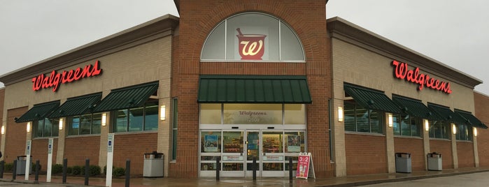 Walgreens is one of Tempat yang Disukai Jennifer.