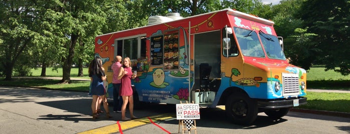 Lulu's Local Eatery is one of Food trucks!.