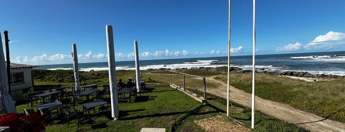 Restaurante Camarão is one of Camino.