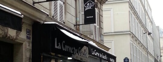 La Bague de Kenza is one of Paris pâtisseries.
