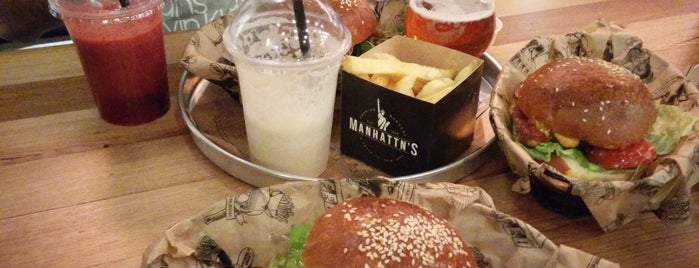 Manhattn's Burgers is one of Done Bruxelles Food.