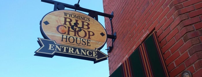 Wyoming's Rib & Chop House is one of Lugares favoritos de Jim.