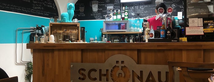 Café Schönau is one of Locais curtidos por Janek.