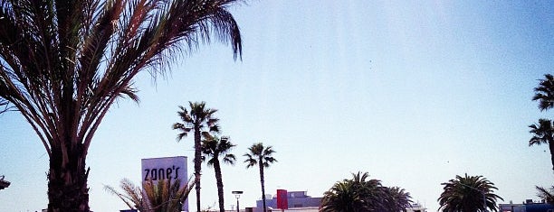 Pier Ave. is one of south bay beach cities.