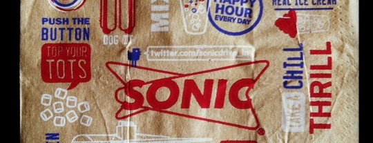 Sonic Drive-In is one of Justin 님이 좋아한 장소.
